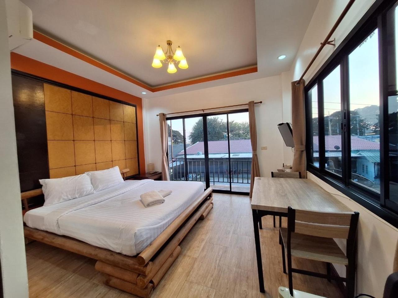 Kan Home Hotel Kanchanaburi City Exterior photo