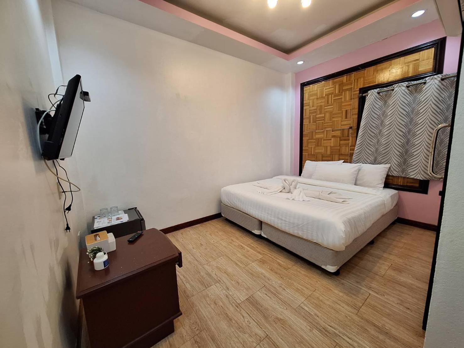 Kan Home Hotel Kanchanaburi City Exterior photo