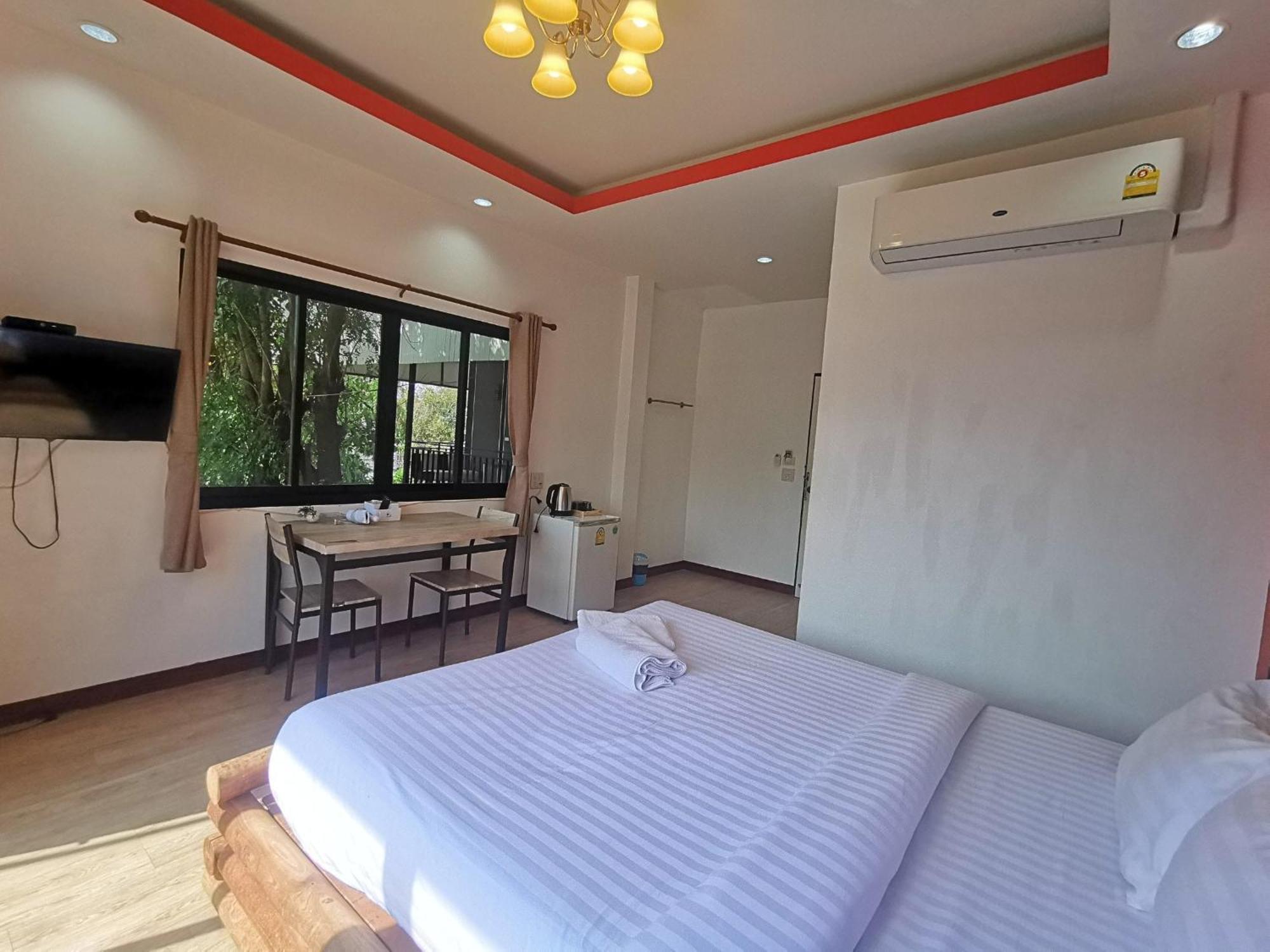 Kan Home Hotel Kanchanaburi City Exterior photo