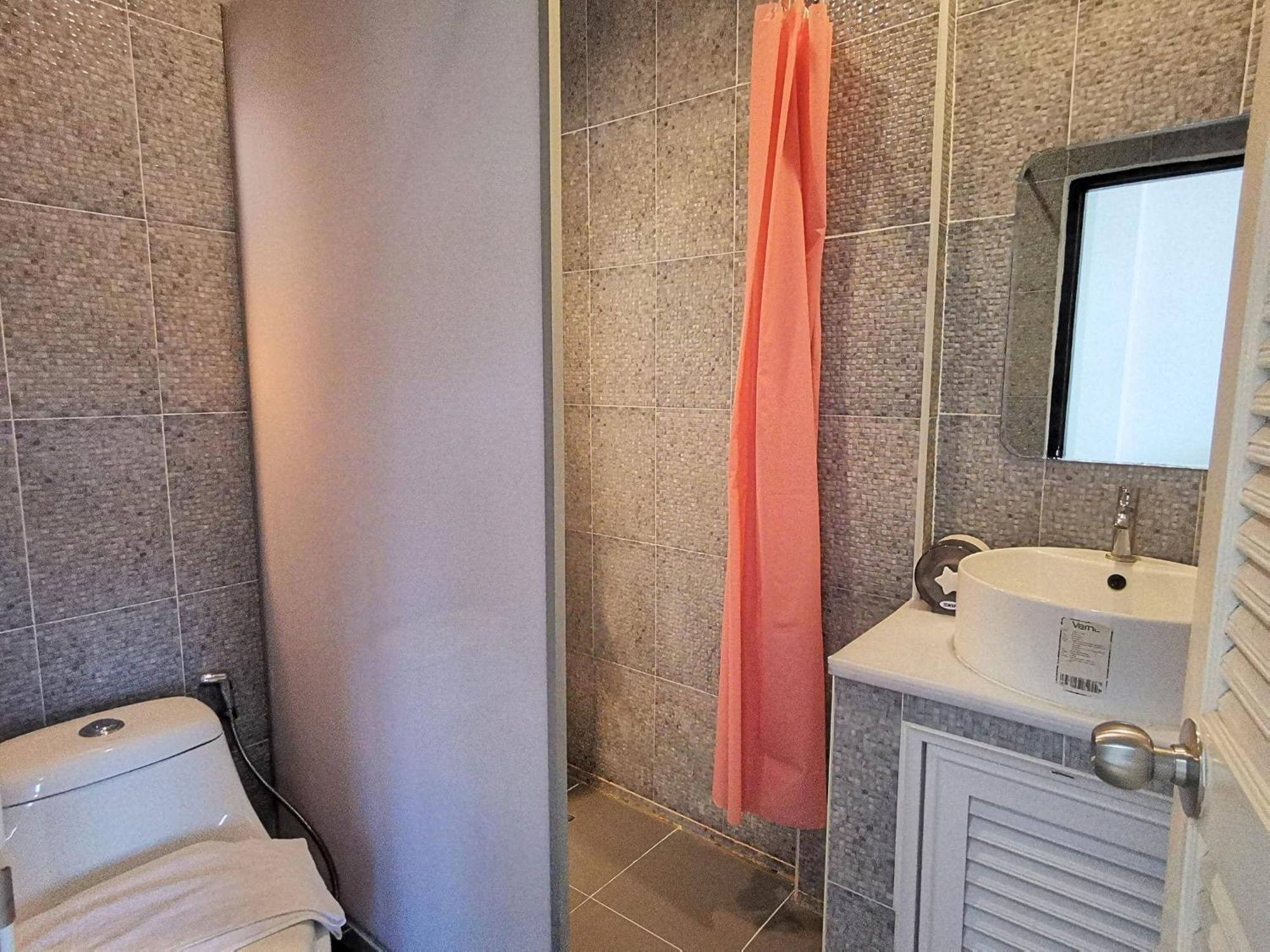 Kan Home Hotel Kanchanaburi City Exterior photo